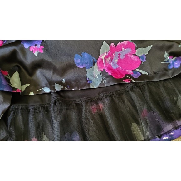 Floral Dress - Picture 4 of 5